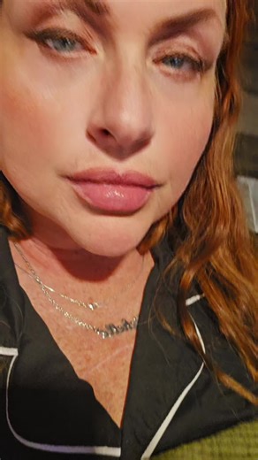 Glamour Photography for Seniors: A Unique Experience