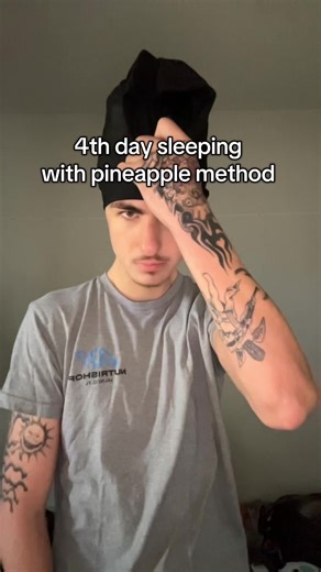 @BASED 🌊🧂Spray #fyp #freeforms #method #viral #hair | pineapple method freeforms