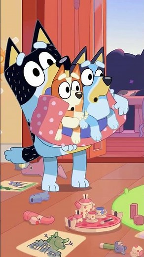 ¡Papá se ha convertido en un robot y está fuera de control! 😱 | BLUEY | ‪@DisneyJuniorES‬