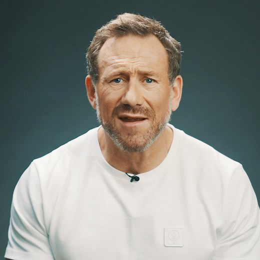 27K views · 793 reactions | My new book Embrace The Chaos is broken in to 4 key parts and each one includes 13 tactics to help you succeed. The first part is mission. A key tactic for this - the fear factor! Hit the link to pre-order your copy.  https://bit.ly/EmbraceTheChaosAudiobook | Jason Fox | Facebook