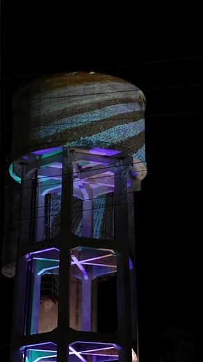 The Goondiwindi Water Towers take on a whole new life after dark ✨