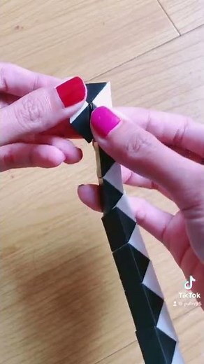 Bikin berbagai bentuk pakai rubik ular