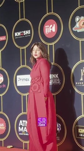 Hina Khan Serving Looks In Red Fit As She Spotted At Red Carpet