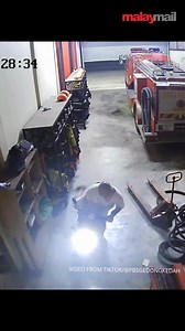 Malaysian volunteer firefighters showcased remarkable dedication by mobilizing within two minutes to address a house fire, impressing netizens with their swift response. | Malay Mail
