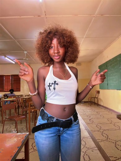 Vidéos de ℰ𝓁𝓈𝒶🫦 (@els_aa02) avec son original - Jeny Bsg