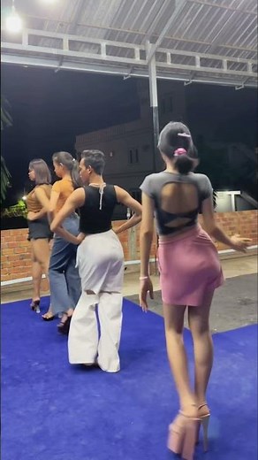 How to pose as the Beauty Queen 👸 in Swim Suit & Evening Gown #catwalk #catwalkfashion #catwalkshow