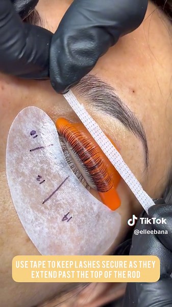 Achieve Stunning Lashes with M-Curl Technique