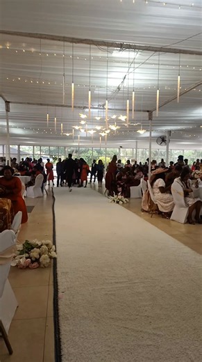Mc Obhebhetsa... Victoria Gardens In Blantyre.. | Mmisili Opanda Zida