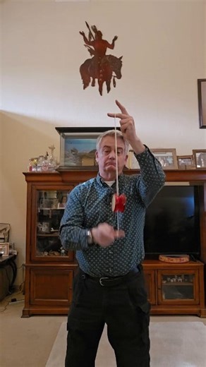 Old School Yo-Yo Trick: "The Brain Twister" as performed by Brad Byers. bradbyers.com #yoyo #yoyos #trick #brain #twister | Brad Byers