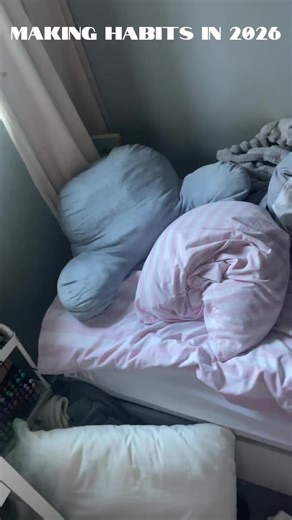 I’m trying to make 2026 a better year for myself- starting with this simple task that I could never be bothered to do, and I already see a difference. #2026rebrand #habits #makeyourbed #smallthingsthatarentsmallforme #makethisyearbeyourbest