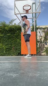 Rope jumping training element: “scissors double under”. | Boris Chernov