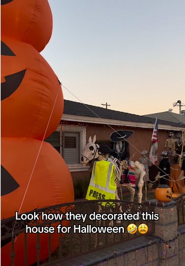 Award-Winning Halloween House Decorations