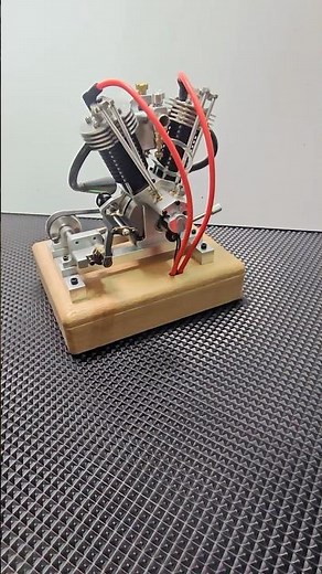 Pedal ignition Davidson V2 retro engine model！#enginemodel #V2enginemodel#v2 #diy #miniengine #toy