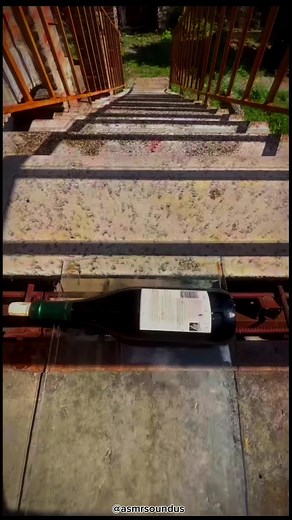 #asmrtiktok #viralpost #experiment #satisfying #asmrsounds #class #asmrvideo #breaking