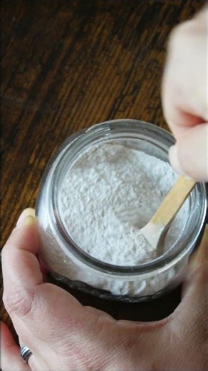 DIY Mineralizing Tooth Powder