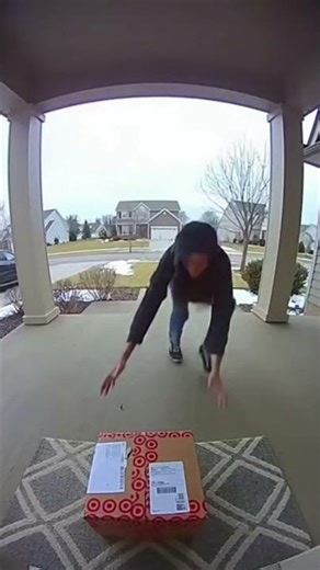 Porch Pirate Bait Box Exploding Glitter Bomb #porchpiratebomb #funnycamera #failcompilation