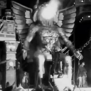 According to Scorcese, Hollywood special effects owes a lot to this 1914 silent Italian epic "Cabiria" by Giovanni Pastrone. In this scene, we enter the temple of the monster Moloch… | Messy Nessy Chic
