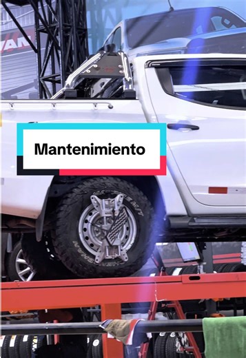 🚀ah está Mitsubishi le hicimos un lavado de chasis extremo llegó con ful barro adherido , pero lo dejamos impecable. 🛞le hicimos mantenimi de frenos, le cambiamos las pastillas y rectificamos el disco de freno para un frenado más seco preciso y silencioso 🔇 🛢️Por supuesto le realizamos su cambio de aceite de motor con liqui moly y cambiamos sus filtros que ya estaban saturados de suciedad. 🫵🏼tú puedes encontrarnos aquí 🛩️ 📌 Santiago de Surco 4060, Surco (Prolongación Av. Tomas Marsano) �