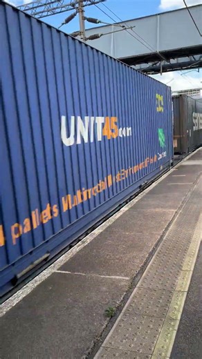 66785 passing Dagenham Docks (C2C)