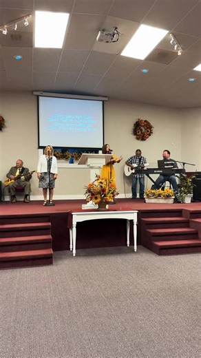 #calvarycrossroad #fyp #praiseandworship #christiantiktok #sundaymorningworship