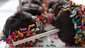 Act fast! Final days to save on Digital Deals on baking kits, jewelry and more