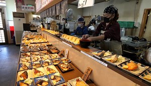 【日本美食】最厚玉子烧，清晨两点开始铁人夫妇准备八十款料理