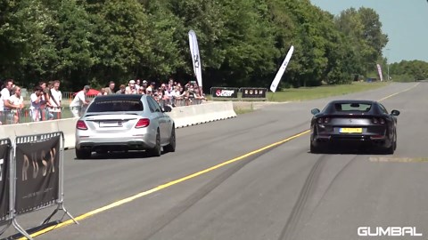 BMW gegen Mercedes: Duell auf der Dragstrip