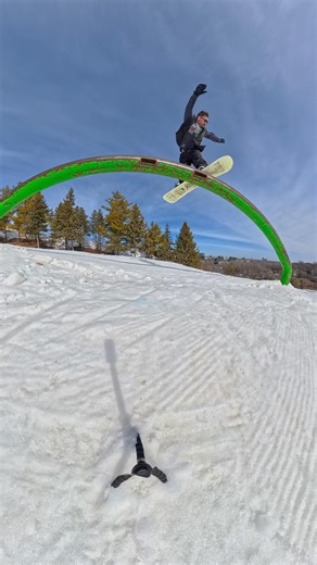 Snowboarding session at 40 years old booking roasted by my 10-year-old daughter! 😂