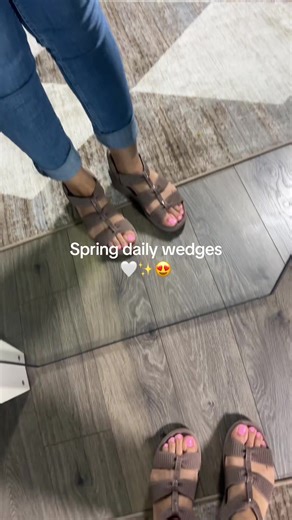 #sketchers #sketchersslipins #qvc #tiktokshopcreatorpicks #tiktokshoploveatfirstfind