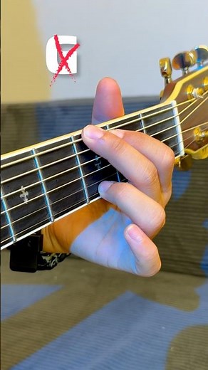 How to play easy G chords