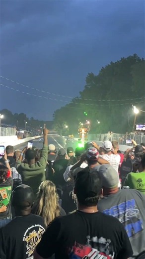 Shelby Lynn from ‪@R-S-Racing11‬ takes out Jimmy Dale in bumblebee at King of the south!!!