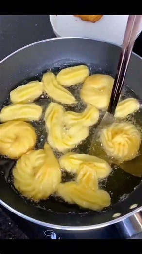 (100 ngày nấu món mới) Ngày thứ 2😋Bánh chiên tại nhà #nauan #batkiemtien #xuhuongtiktok