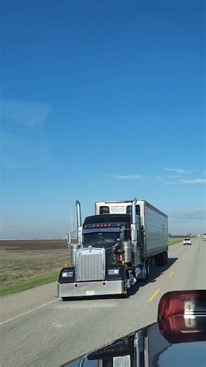 😎 black w900 kenworth