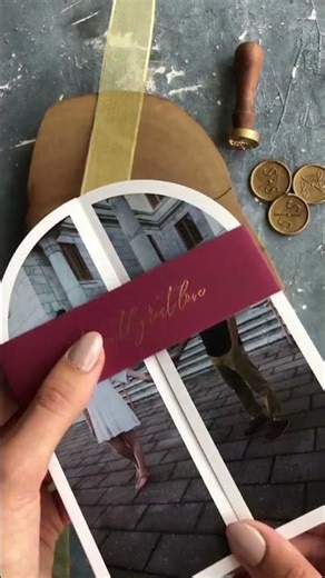 Arch & gatefold wedding invitation with photo