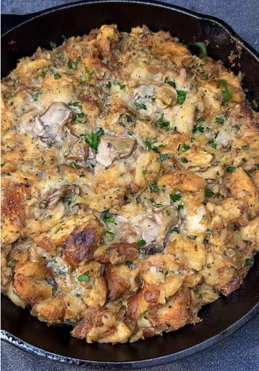 Oyster Dressing Recipe! Tender, moist, and full of flavor, this Oyster Dressing is the perfect holiday side dish! A Southern classic that’s easy to make and packed with rich, savory flavor. Serve it alongside turkey or ham for the ultimate Thanksgiving dinner spread. #oysters #sidedish #thanksgiving #thanksgivingdinner #thanksgivingrecipes