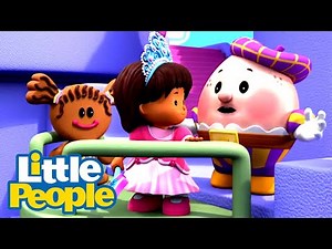 Fisher Price Little People | Meet Mia the Princess! | 30 Minutes Fun Compilation | Kids Movies