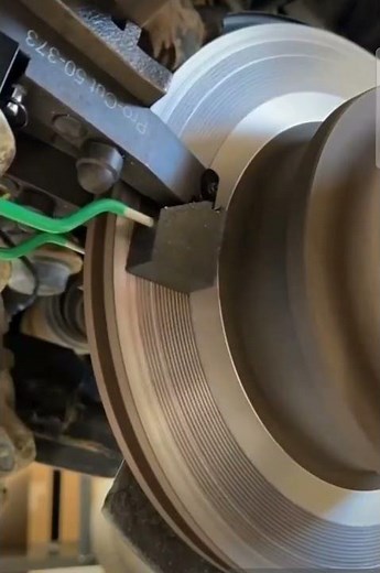 Brake Disc Resurfacing – Precision Makes Safety! #eucartech #automobile #carrepair #brakedisc