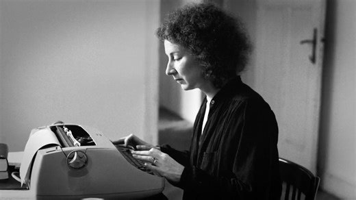 玛格丽特·阿特伍德：笔耕不辍是为力 (2019)