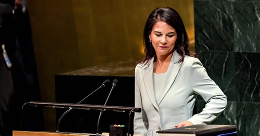 Annalena Baerbock bangt um Weihnachten mit ihren Töchtern: "Hoffe sehr, dass sie nicht ohne mich fliegen"