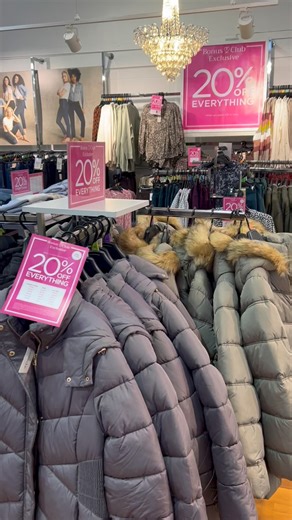 Bonus Days at Bonmarché 😍 If you're a member of our Bonus Club, a 20% discount on all orders of £25 or more in-store, online, and via our app are waiting for you! Sign up and shop now! 👜 https://bit.ly/3DRBw9i | Bonmarché