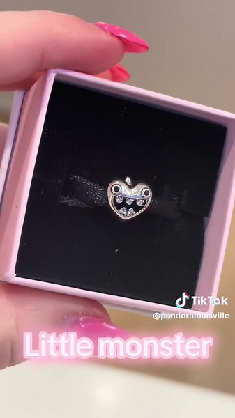 New Pandora Jewelry Collection Featuring Snow White and Golden Rose Gold