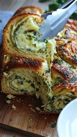 Spinach Ricotta Stuffed Bread Loaf | Cheesy Homemade Stuffed Bread Recipe