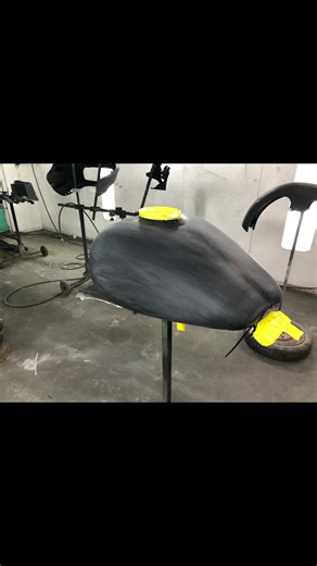 Showcase Auto Body (@showcase.auto.body)’s videos with ACDC style hard rock(1021726) - Canal Records JP