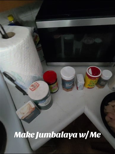 Make some Jumbalaya with me. Ingredients : Smoked Sausage, Chicken, Shrimp Bell pepper, Green Onion, Jalapenos Chicken Stock White rice Seasonings: Salt, Pepper, Minced Garlic, Onion Powder, Slap Ya Mama, Oregano, Kroger Cajun, Papirika, Red Cheyenne, 1.Prep food; Cut veggies, cut meats and season, get spices out, Measure out CS and Rice 2. Cook sausage until edges are crispy, remove, cook chicken till cook almost all the way through, remove, put TBS minced garlic in, brown, put veggies all in, 