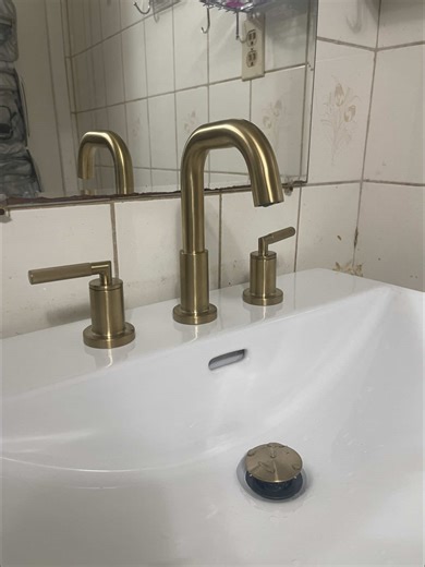 Bathroom upgrade loading ✨ I finally swapped out my old faucet and installed the Danze® Dorian 2-Handle Widespread Lavatory Faucet in Brushed Gold, and it completely elevated the space. The install was easier than expected, the height is perfect, water flow is smooth, and that brushed gold finish adds such a luxe touch. Sometimes a small change really does make a big difference. Thank you @Butterly and @Canadian Tire for sending this over in exchange for my honest review 🤍 #ButterlyReview #Cana