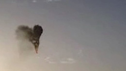 Footage of Egyptian hot air balloon crash – video