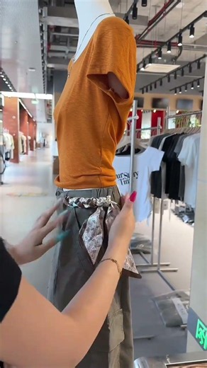 How to Tie Silk Scarf on Waist | Simple Outfit Styling Hack