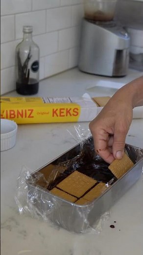 You Won't Believe How Easy This No-Bake Cake Is!