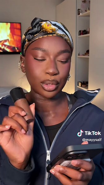 12 Hour No Touch-Up Makeup with MAC Cosmetics