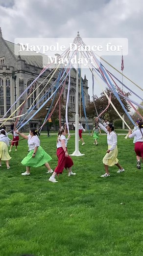 Freshmen Maypole Dance Tradition at Emma Willard | Class of '26